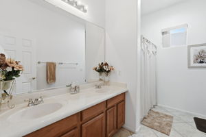  Photo 38