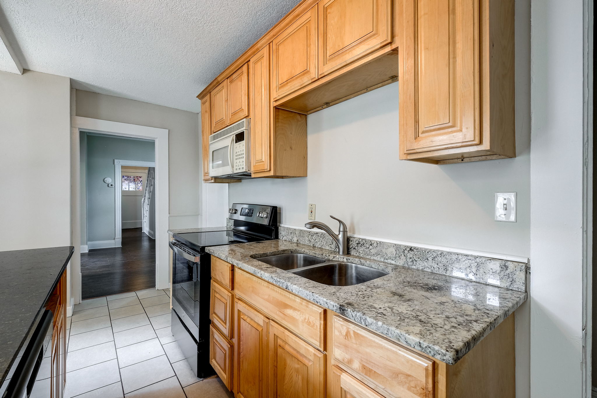 12 Kitchen
