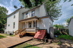 25 Back exterior