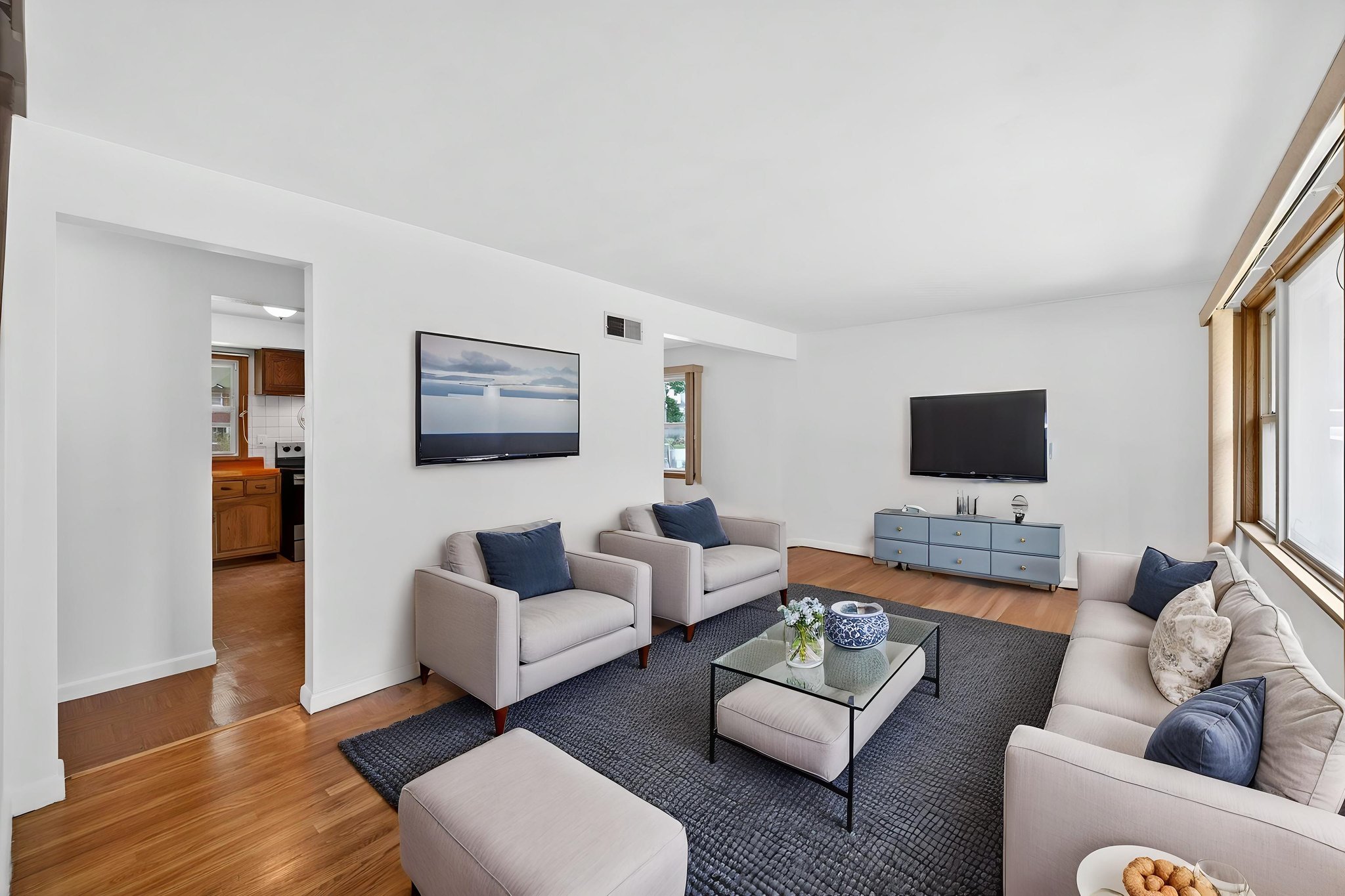 _TIM5885 virtually staged.jpeg