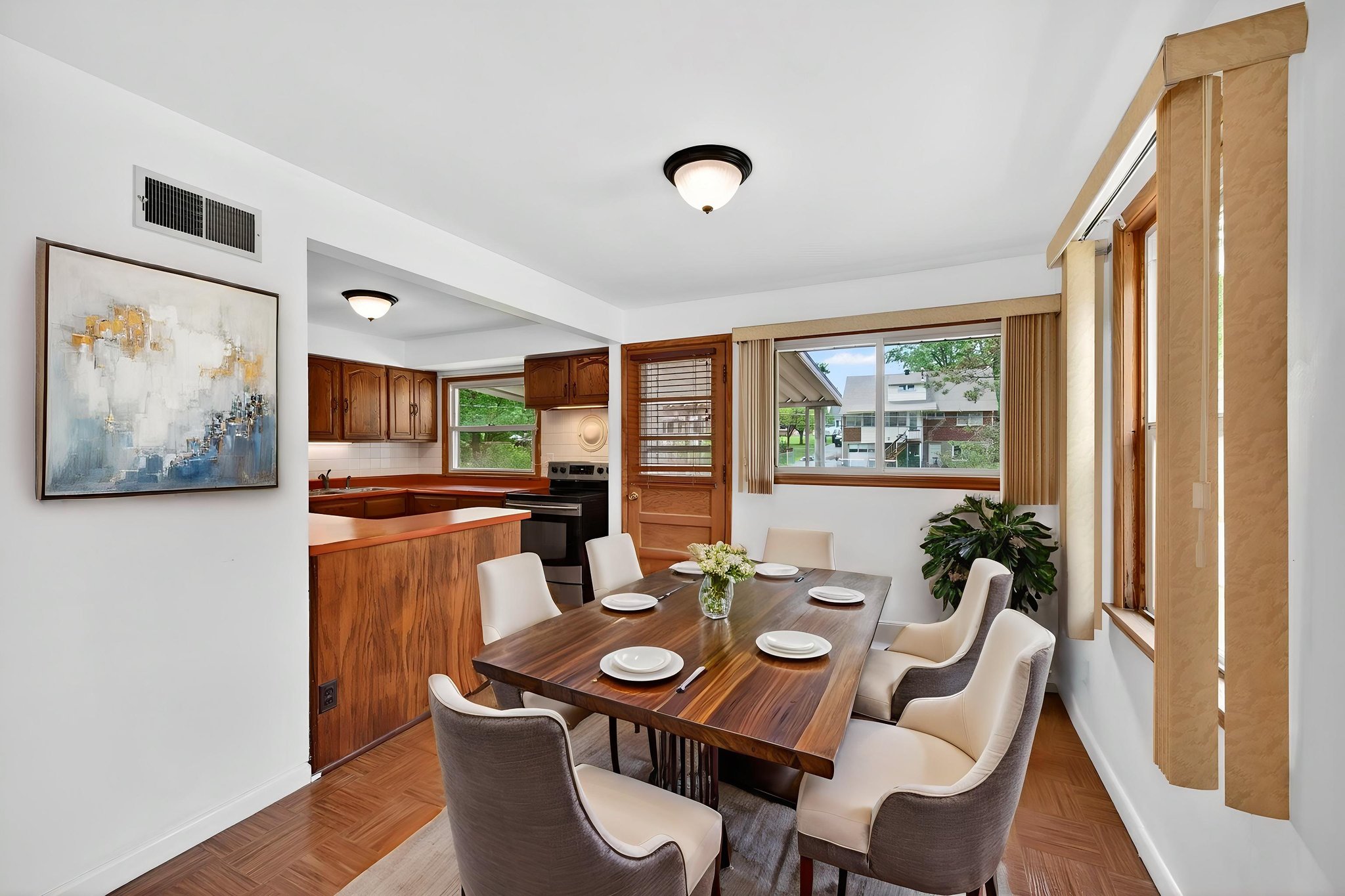 _TIM5896 virtually staged.jpeg