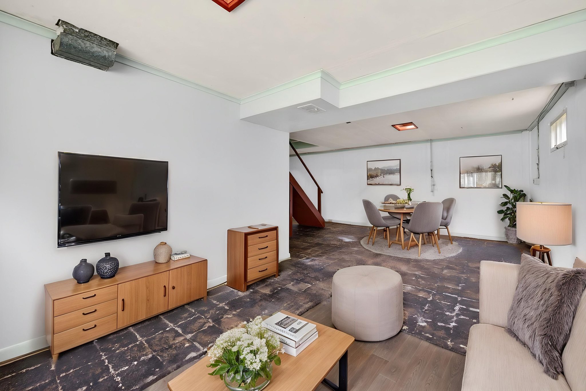 _TIM6052 virtually staged.jpeg