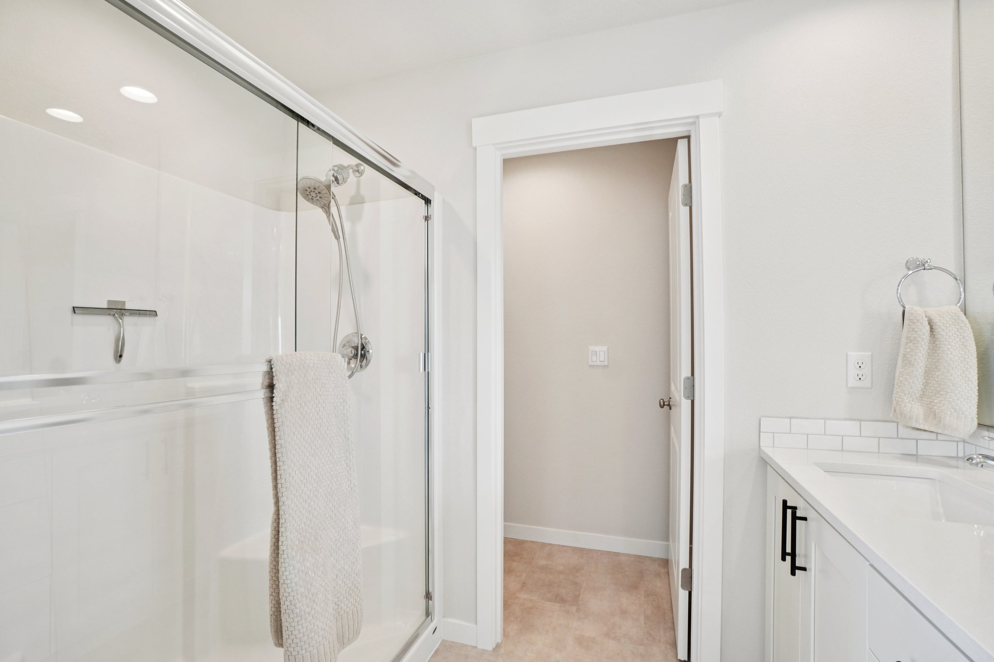 S 3rd St-S1104-035.jpg