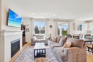 S 3rd St-S1104-006.jpg