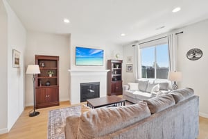 S 3rd St-S1104-007.jpg