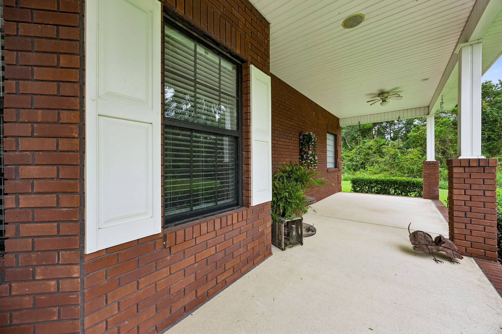 Front Entry Detail