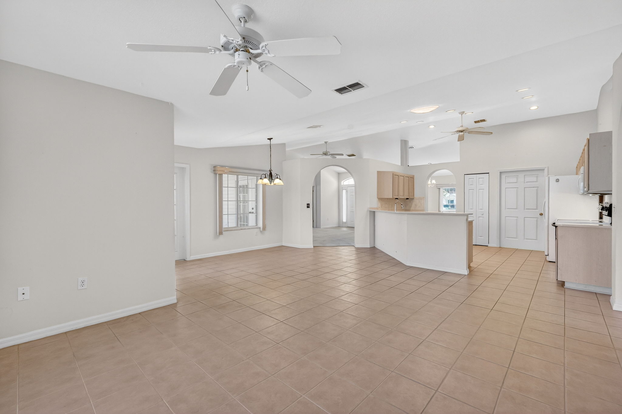 Kitchen, Florida Room, and Dinette