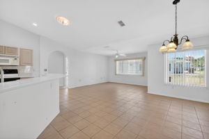 Florida Room/Dinette