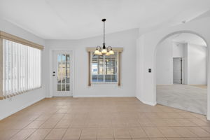 Florida Room/Dinette