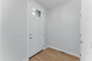  Photo 0