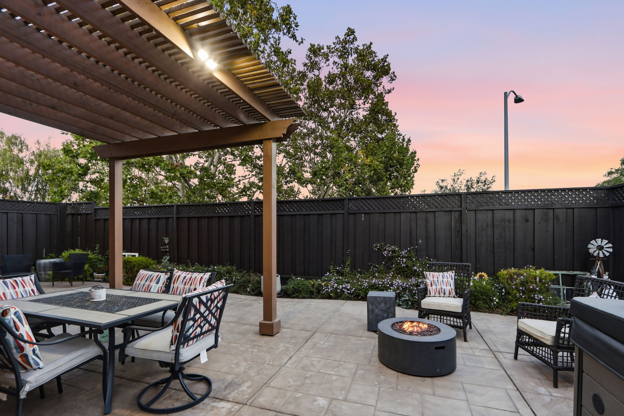 Photo 71