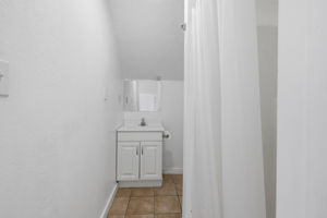  Photo 49