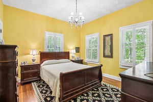 W 86th St-S1205-041.jpg