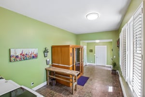 W 86th St-S1205-045.jpg