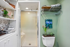 W 86th St-S1205-054.jpg
