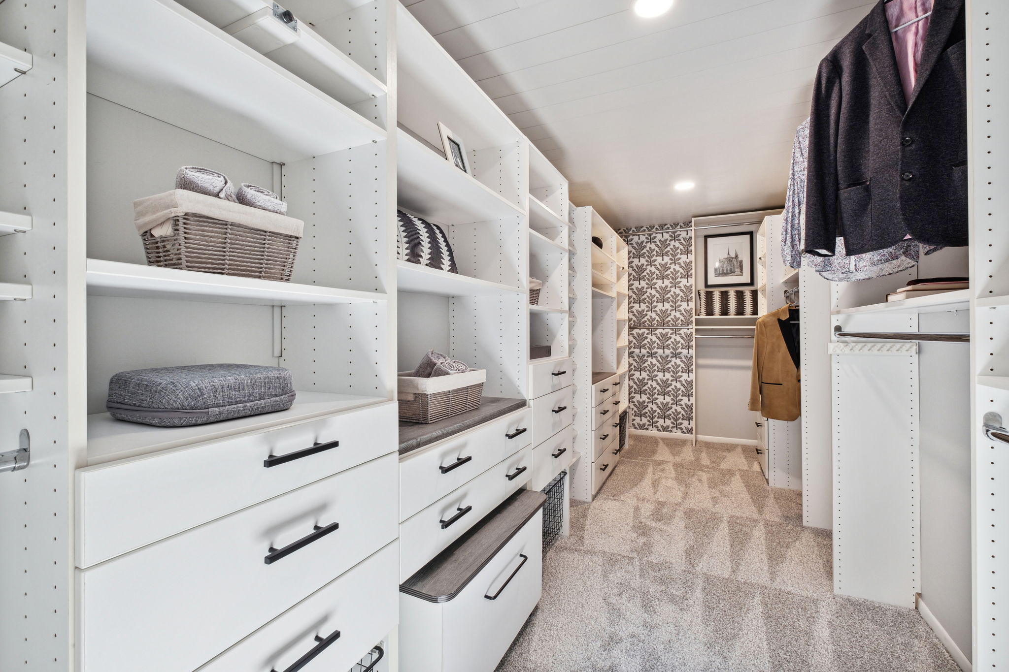 27_Interior