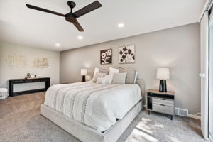17_Interior