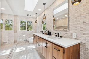 24_Interior