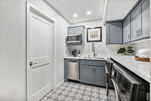 23_Interior