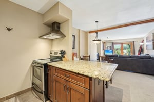 4 O'Clock Rd D1-S0910-012.jpg