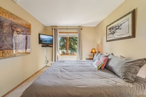 4 O'Clock Rd D1-S0910-016r.jpg