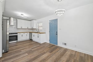 Hall St NW-L2003-012.jpg