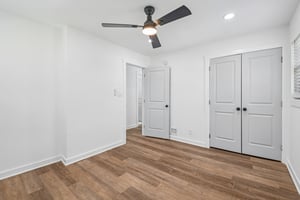 Hall St NW-L2003-023.jpg