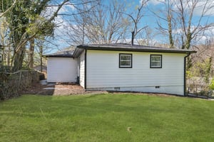 Hall St NW-L2003-031.jpg