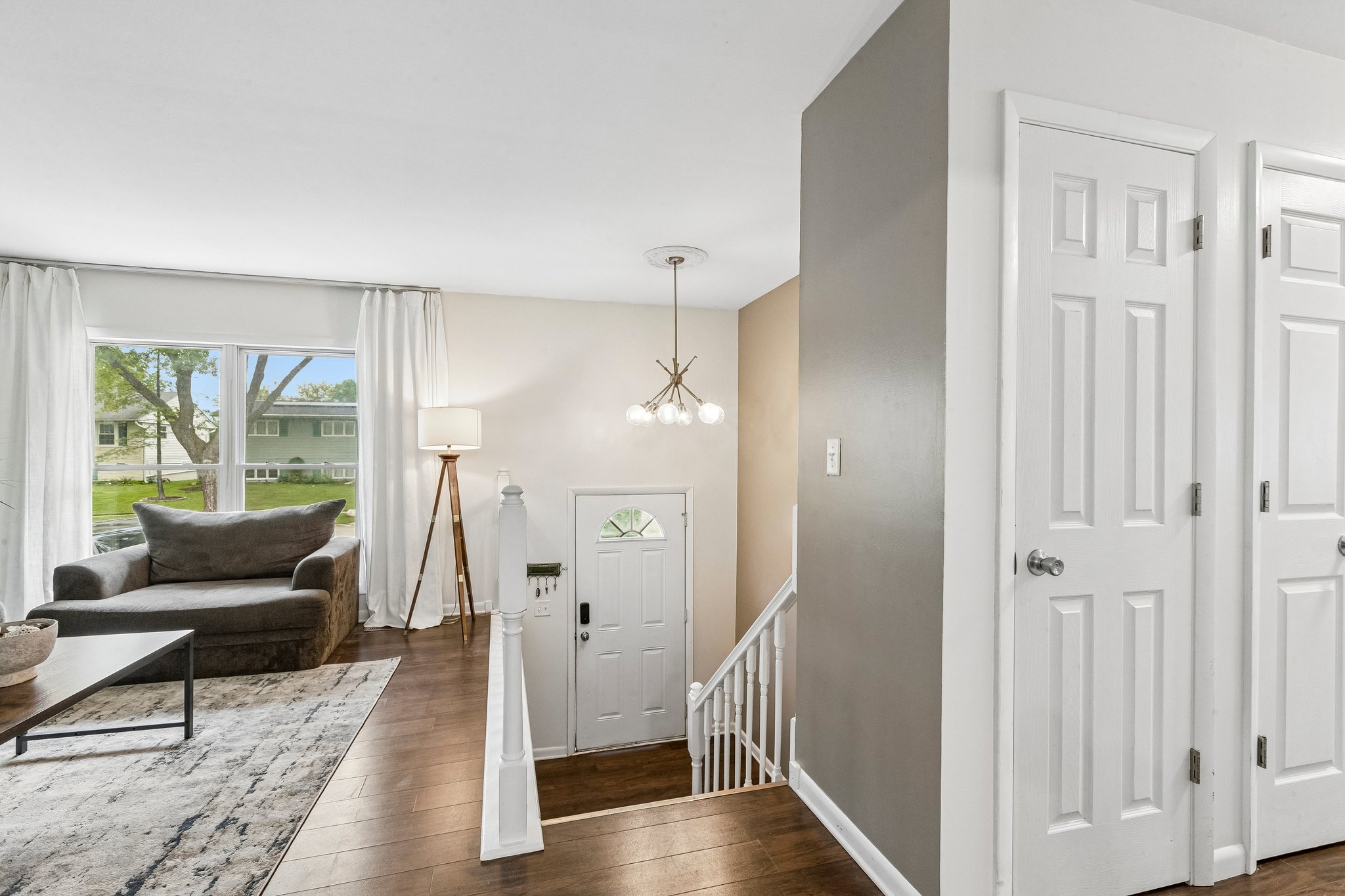 Larkdale Row-S1508-004.jpg
