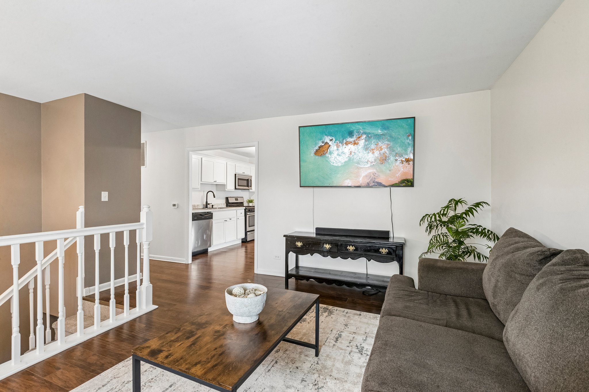 Larkdale Row-S1508-005.jpg