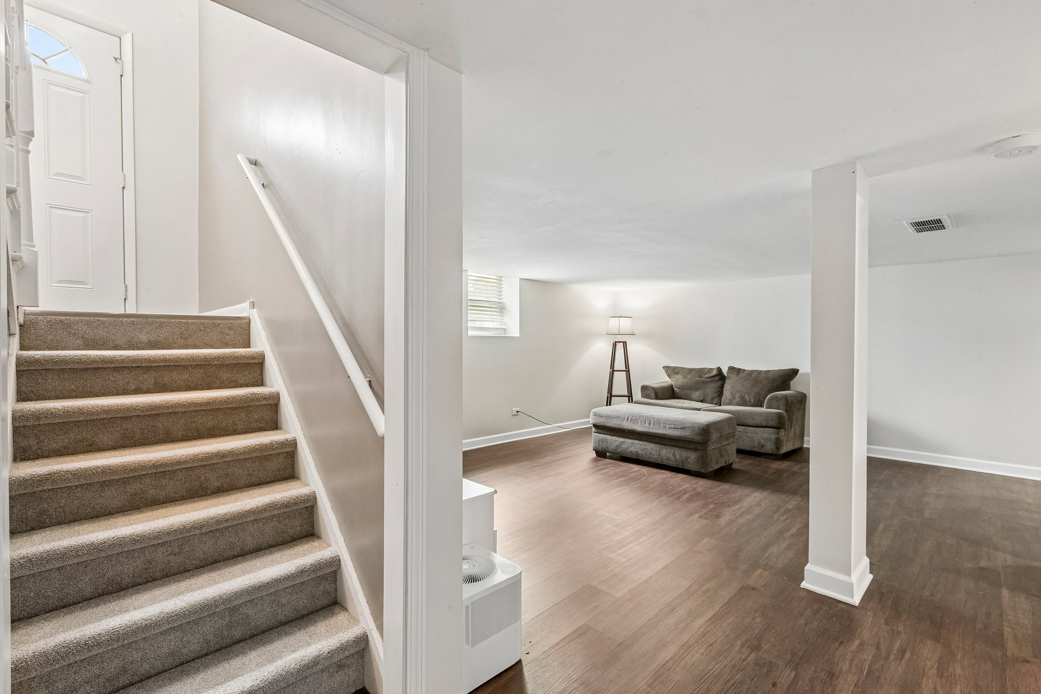 Larkdale Row-S1508-023.jpg