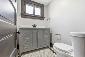  Photo 31