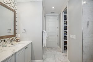 Bathroom 1 - 495A4289 (1)