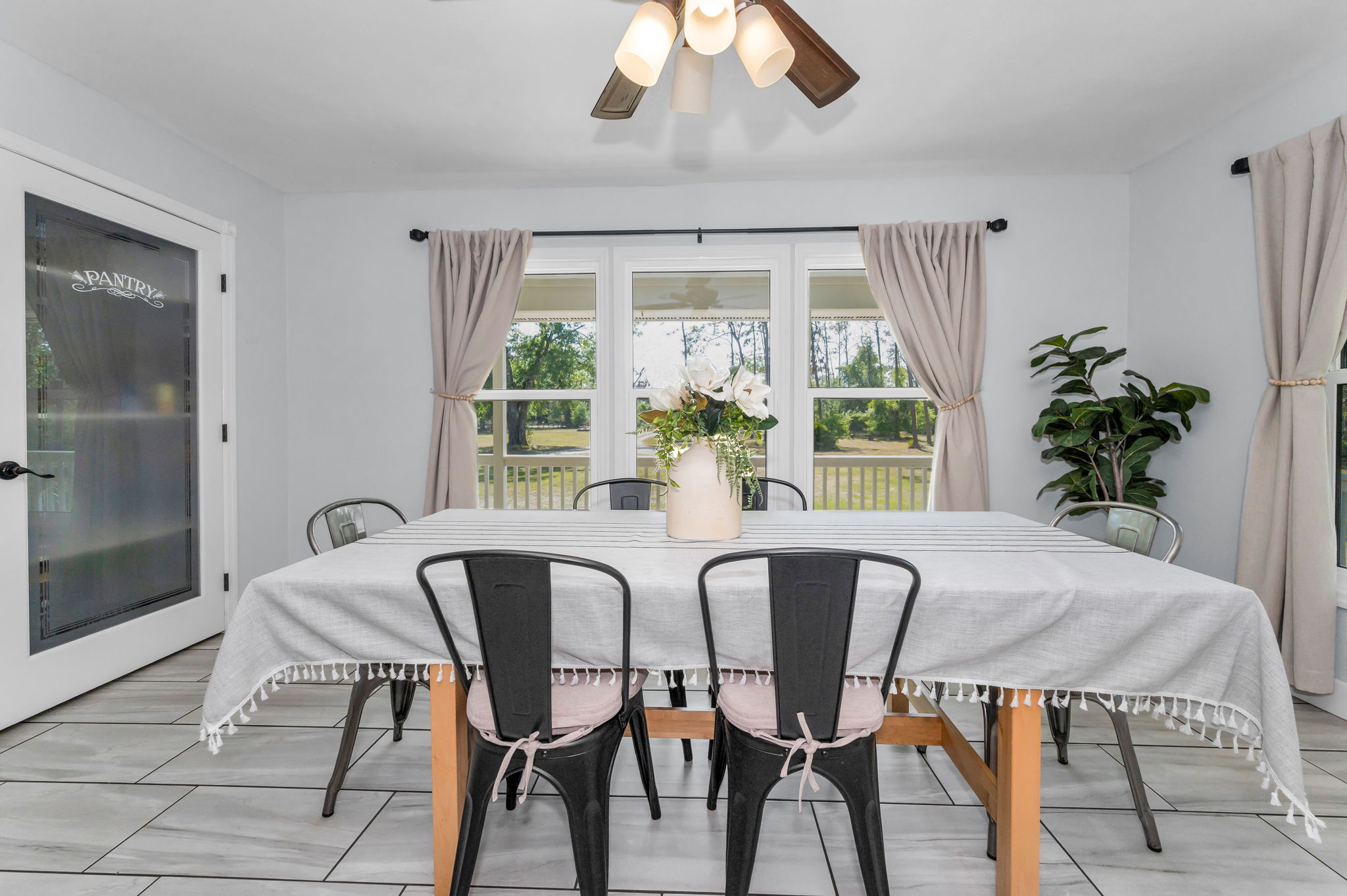 Dining Room5