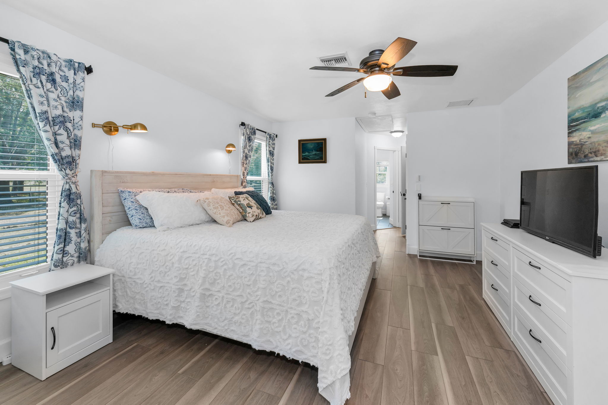 Master Bedroom1d