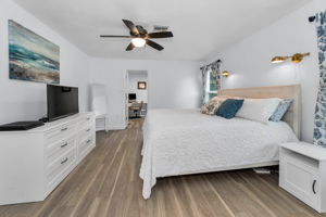Master Bedroom1a