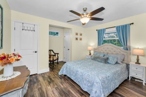 Upper Level Bedroom2a