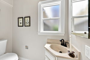  Photo 36
