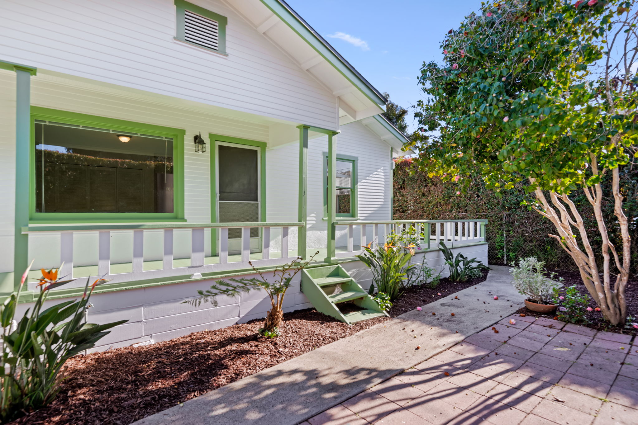 03-Front Porch
