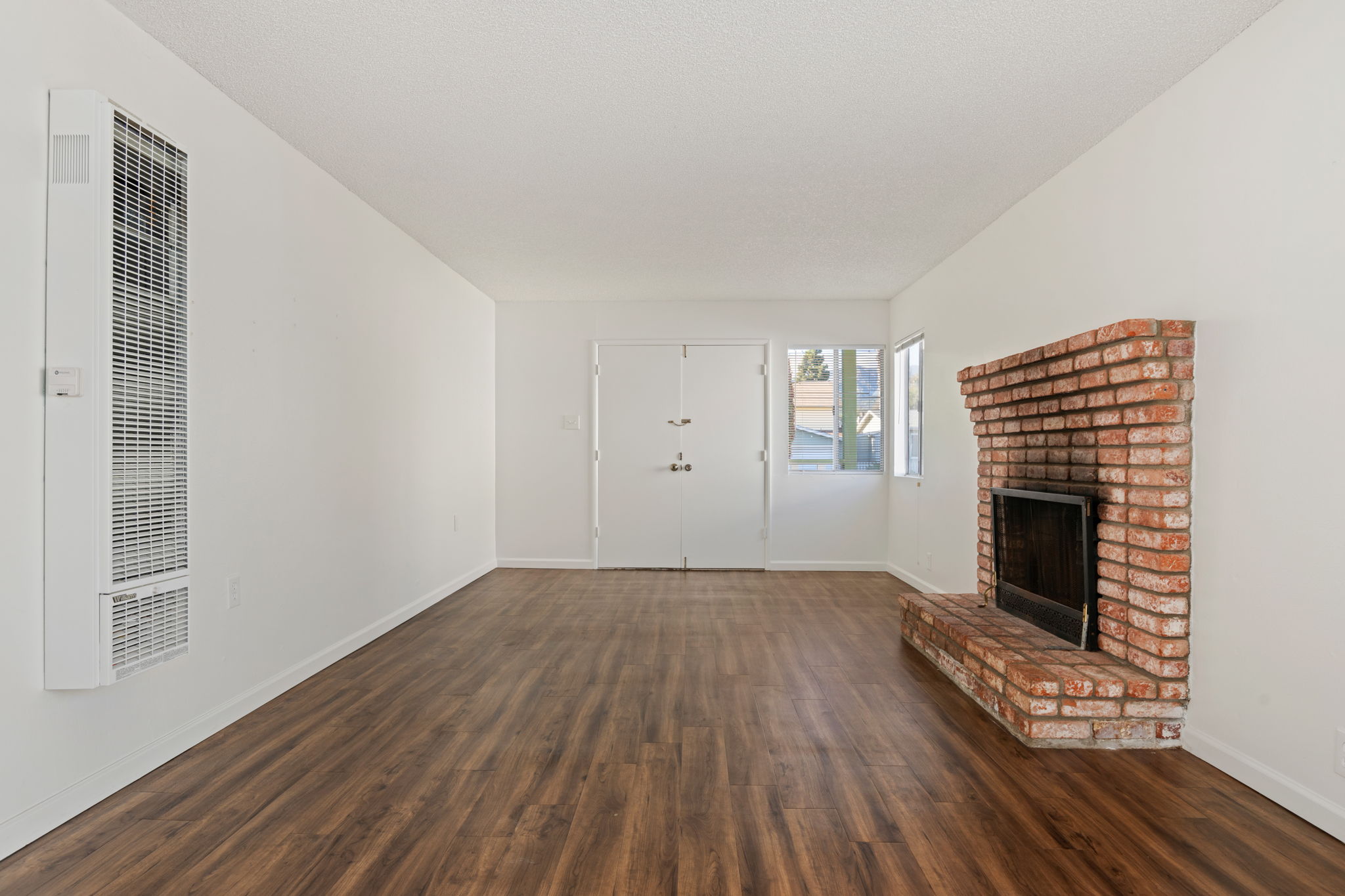08-Family Room