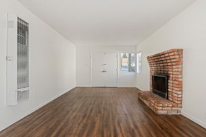 08-Family Room