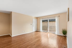 S Plum Grove Rd 208-S0408-004.jpg