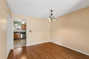 S Plum Grove Rd 208-S0408-008.jpg