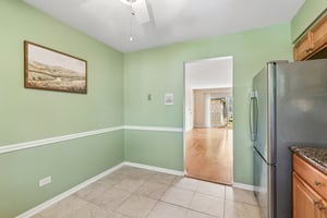 S Plum Grove Rd 208-S0408-012.jpg
