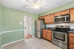 S Plum Grove Rd 208-S0408-014.jpg