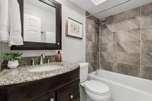 S Plum Grove Rd 208-S0408-024.jpg