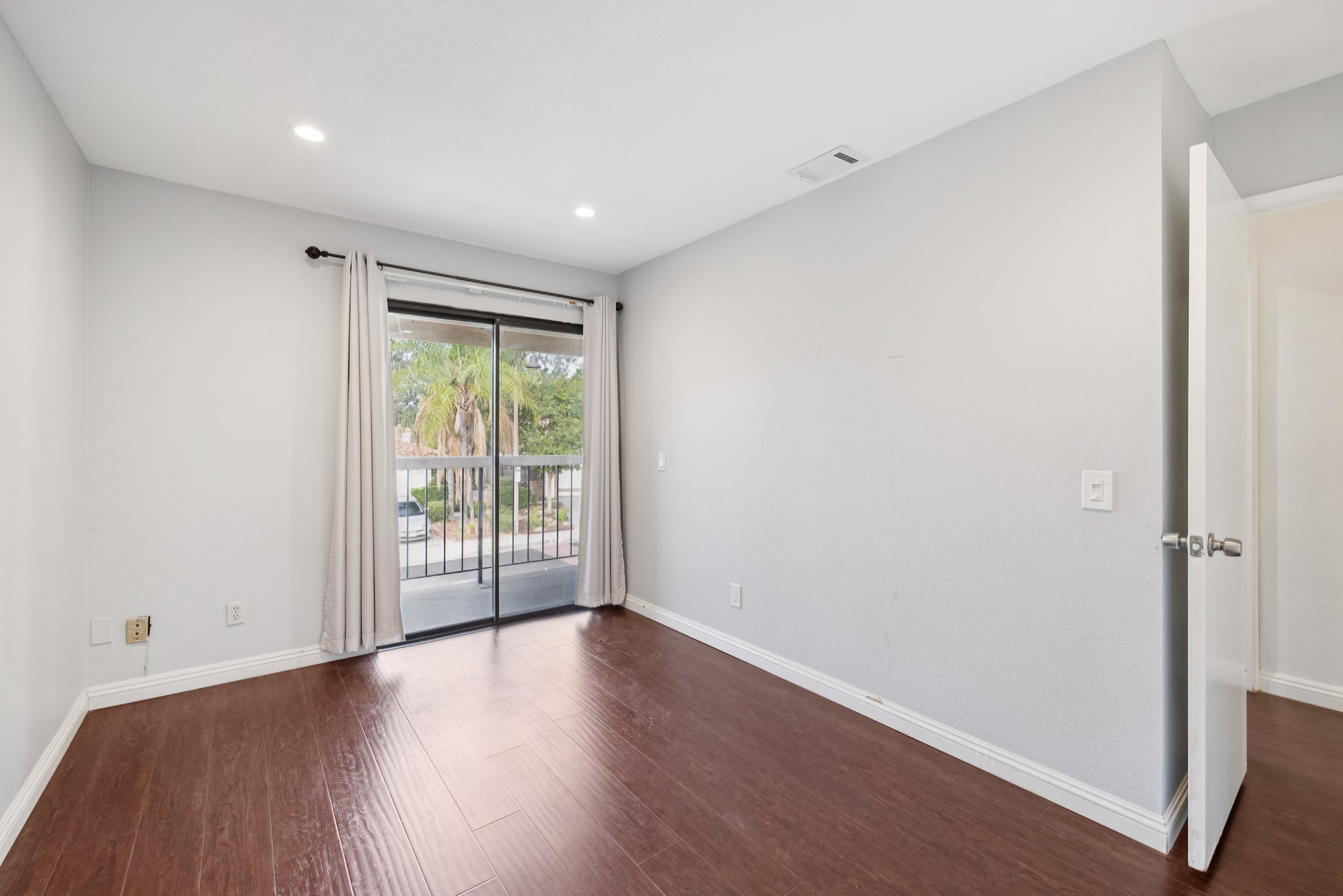 San Pablo Way-S2209-032.jpg