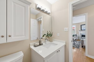  Photo 48