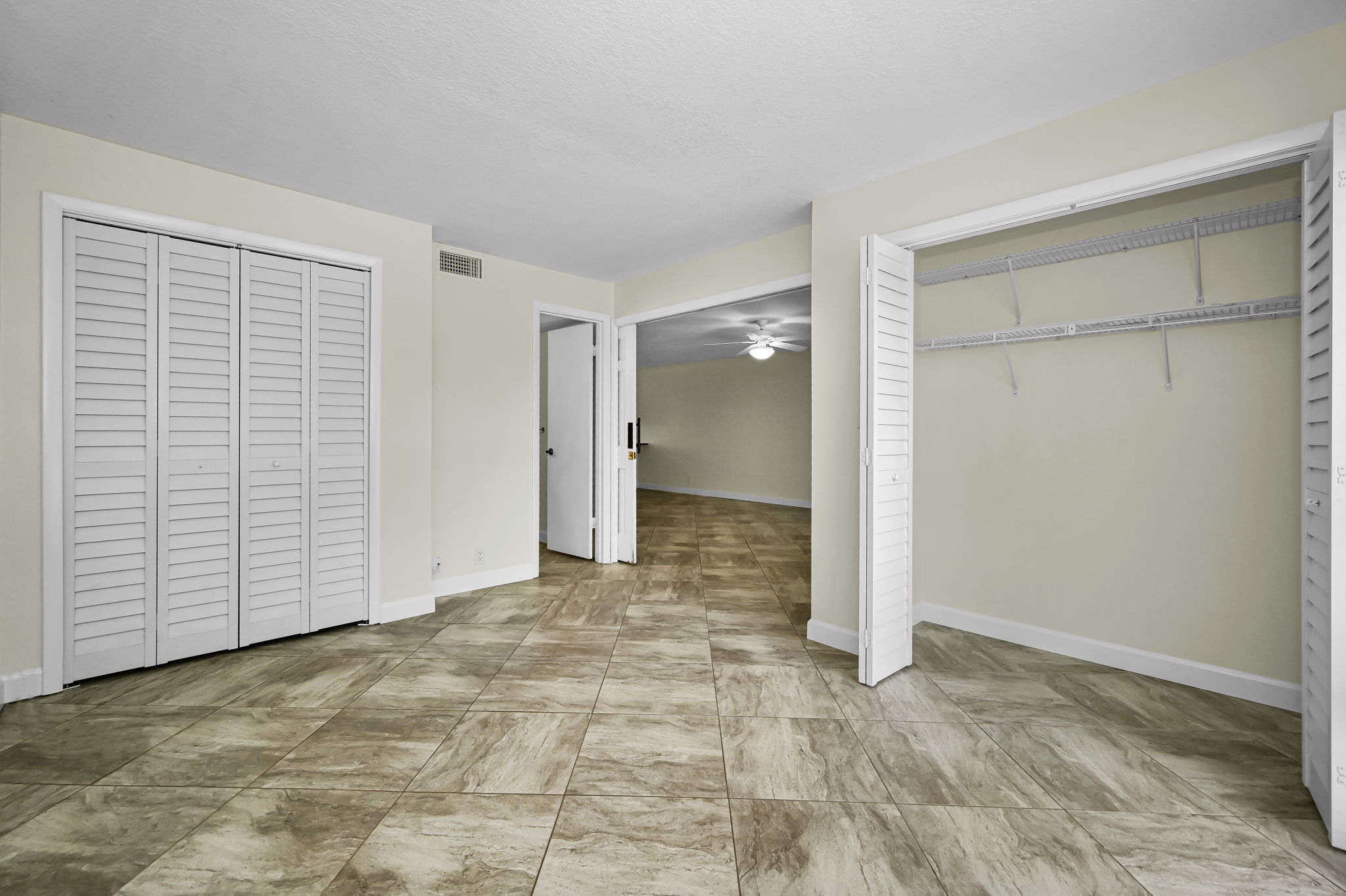 Guest Bedroom2c-e