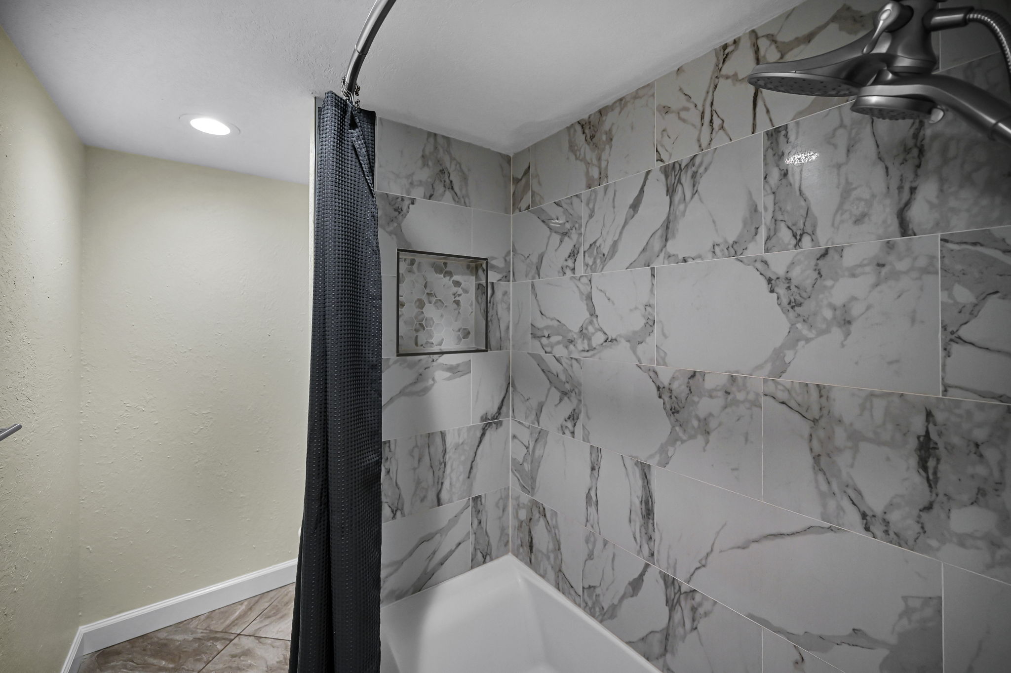 Primary Bathroom1b